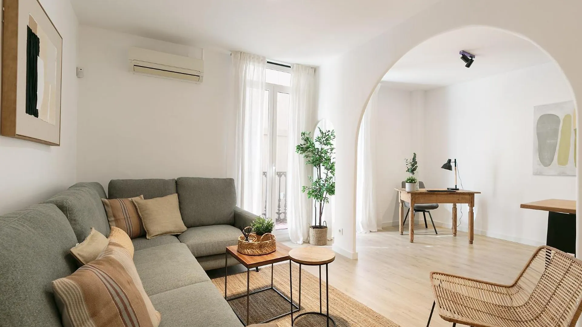 Cathedral Ramblas Apartment Barcelona